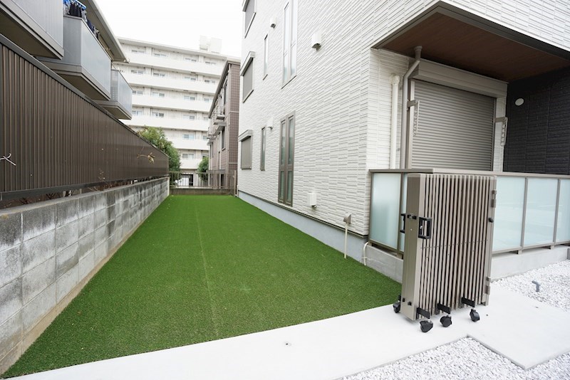 ヴァイセン　レッセル 共用部分にドッグラン付