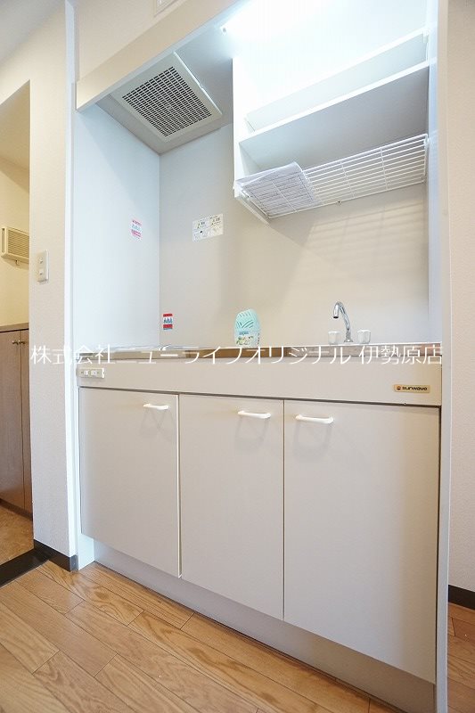アヴェニール ※同建物他部屋になります。現状優先です。