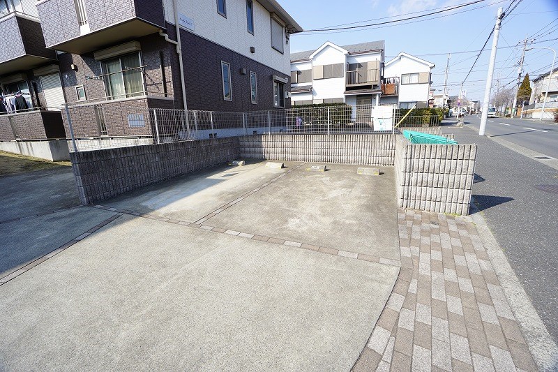 ベラビスタＣ 敷地内に駐車場あります♪