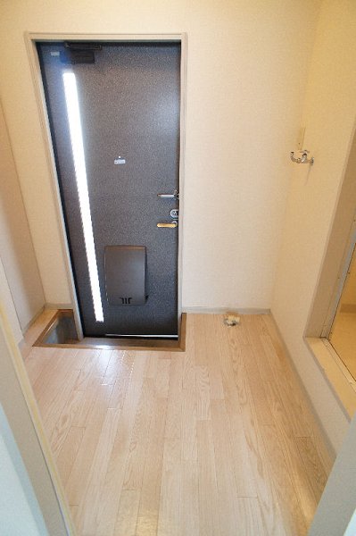 メゾン南矢名 玄関