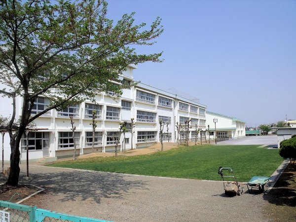 グランシード平塚 小学校