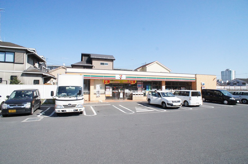 Ｎ２４６　Ｂ．Ｌ．Ｄ． コンビ二