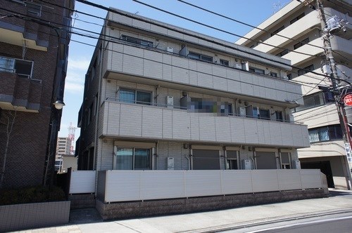 ＥＡＳＴ　ＯＮＥ 外観