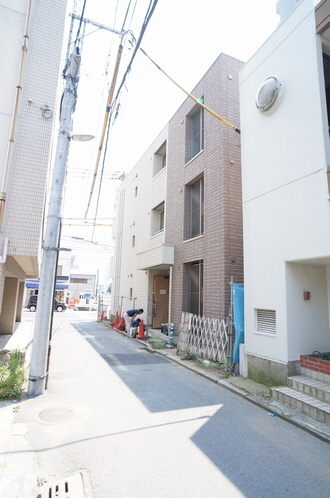ＥＡＳＴ　ＯＮＥ 外観