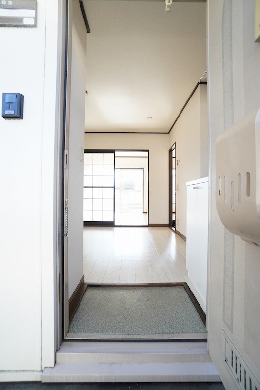 クレスト大和Ａ 玄関