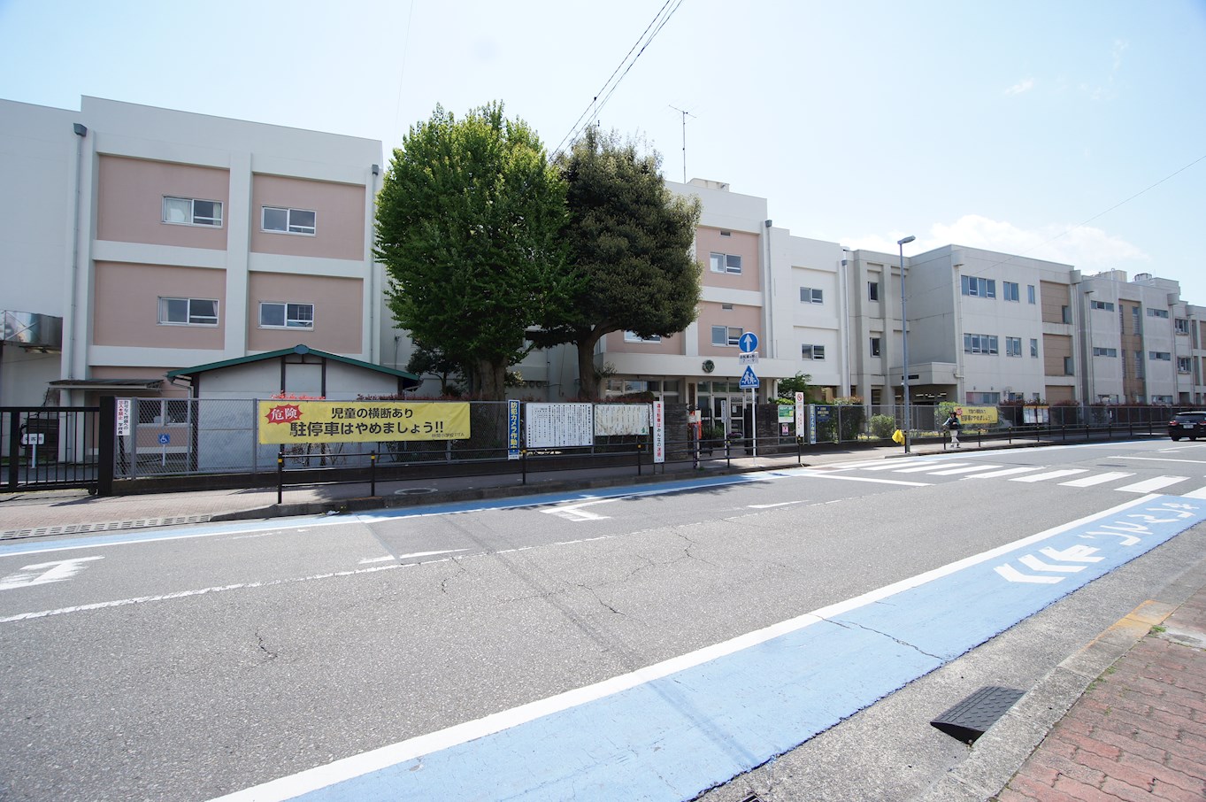 フラワーハイツ 小学校