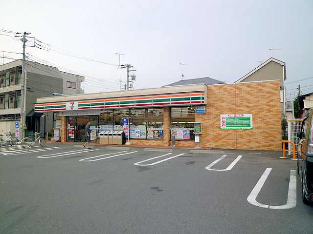 スターハイツＡ コンビ二