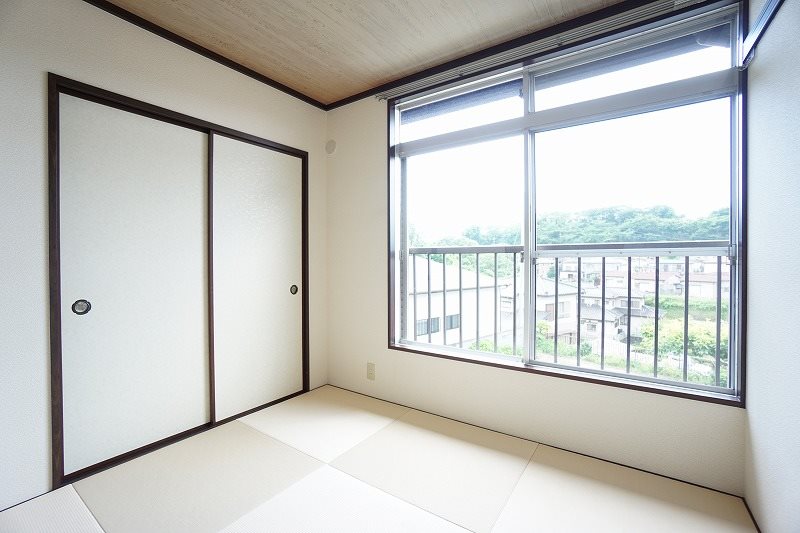 丸山ハイツ ベッドルーム