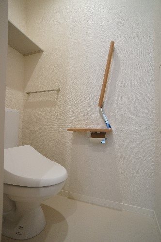 スリーズ　コート トイレ