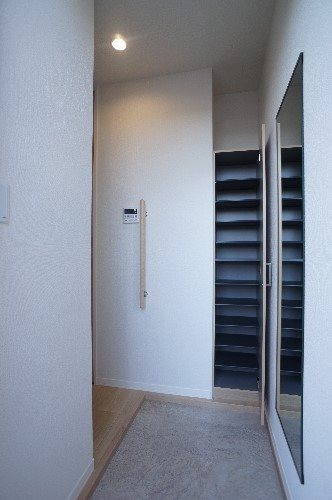 スリーズ　コート 収納