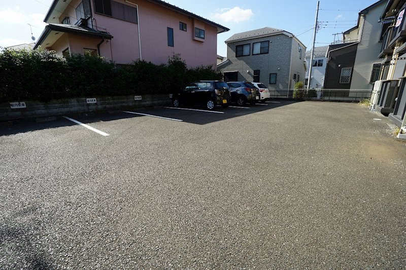 グリーンルーフ 駐車場