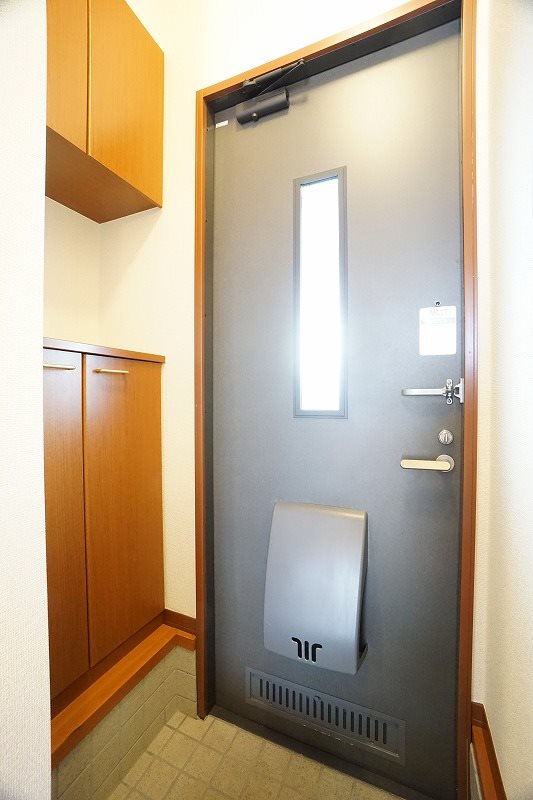 グランシード桂台Ａ 玄関