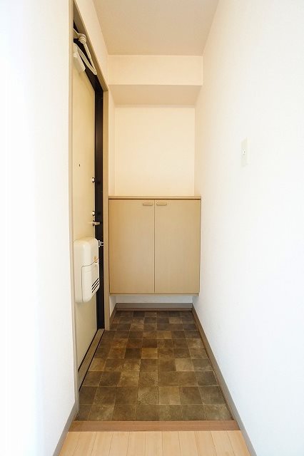 コスモタウン荻野　Ｄ 玄関