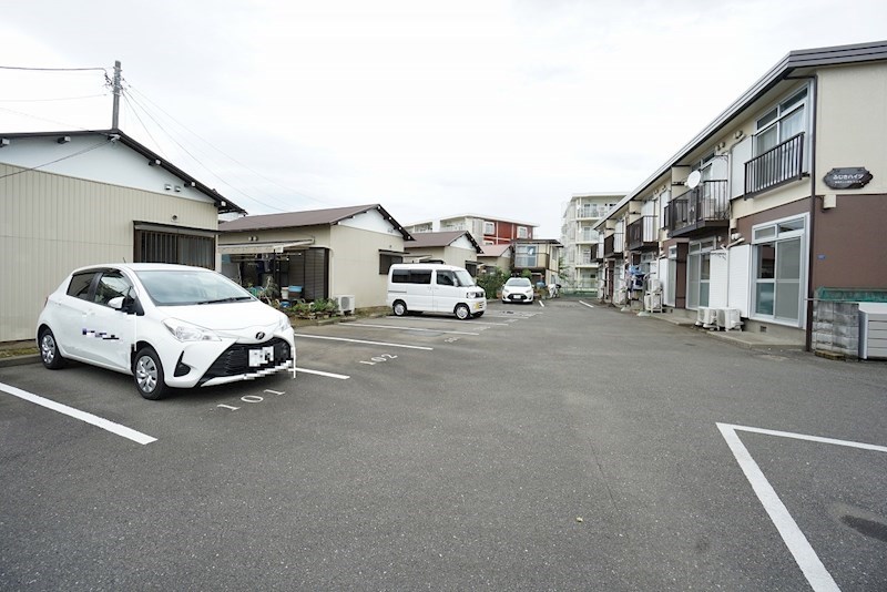 ふじきハイツ 駐車場