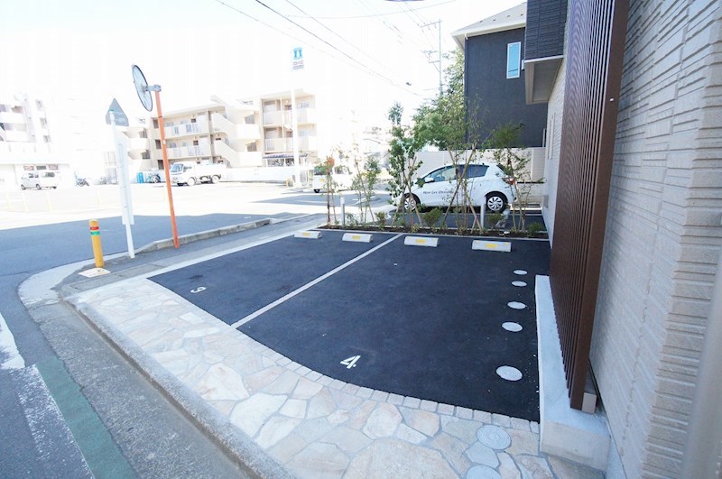 Ｌｉｅｎ　Ｆｌｅｕｒ 駐車場