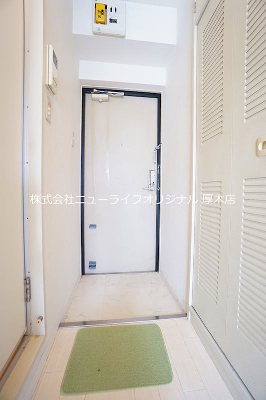 ユースピア本厚木 玄関