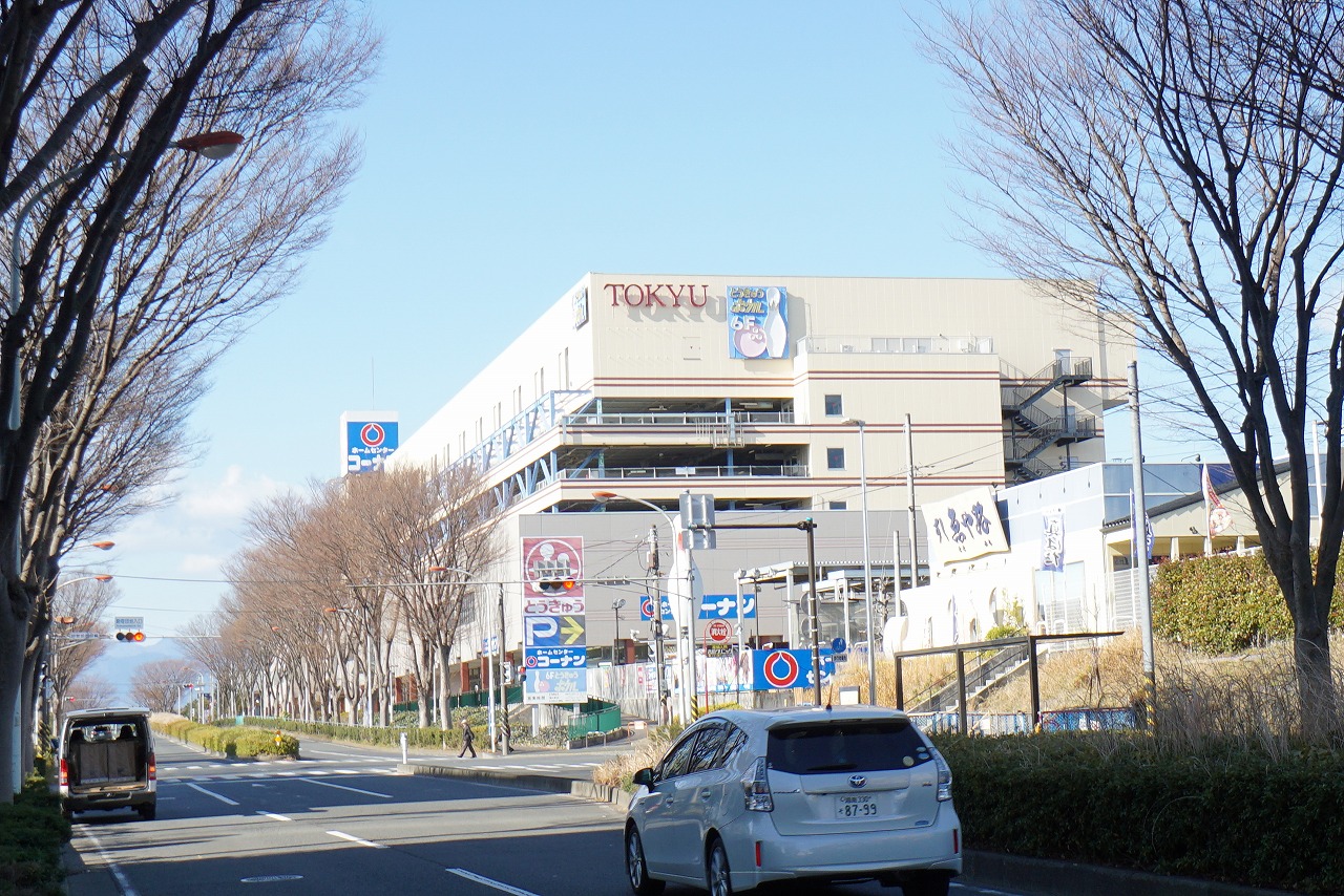ヴィラ伊沢 スーパー