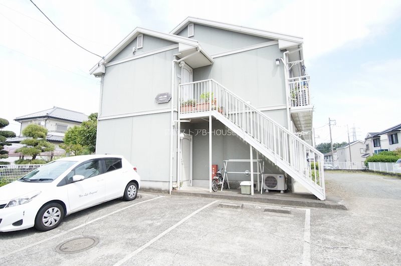 ヒルグレイス東館 駐車場