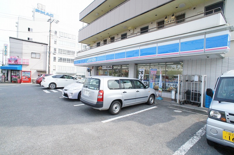 下里見ハイツ コンビ二