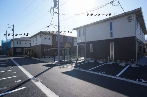 リラフォートＣ 駐車場