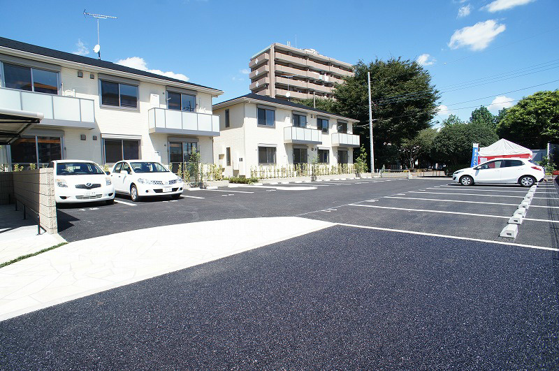 エメ　ラ　ヴィル　Ａ 駐車場