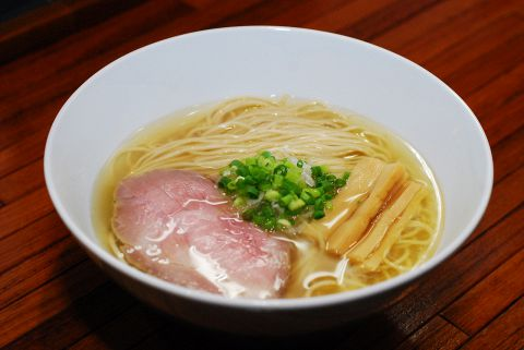 【おすすめラーメン屋3】町田汁場 しおらーめん 進化